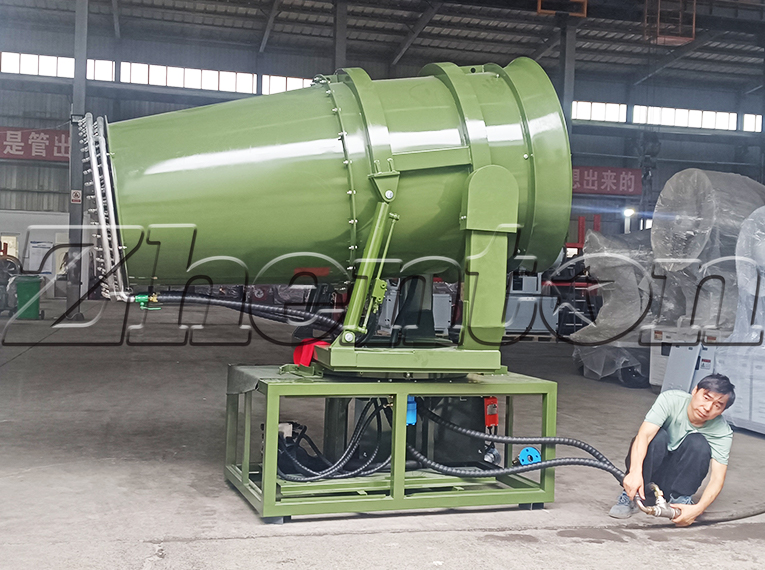 Can a 30-meter fog cannon machine be used for spraying pesticides in orchards? 